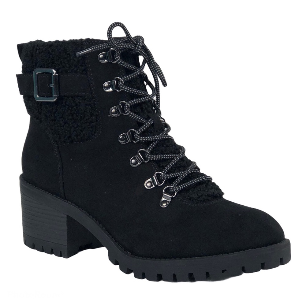 Madden girl Hayes faux-fur hiker booties size 10